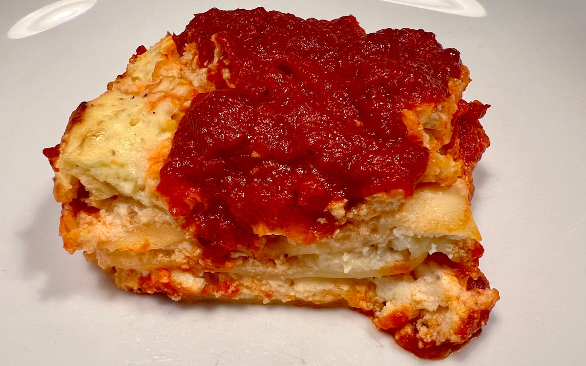 Jule's Restaurant Lasagna - Jule's Tomato Sauce